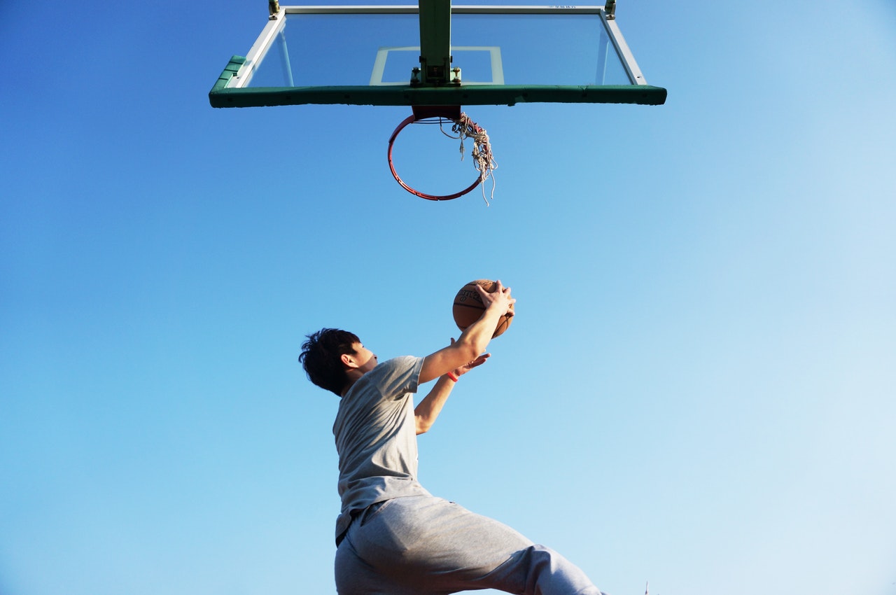 How High Do I Need to Jump to Be Able to Dunk?